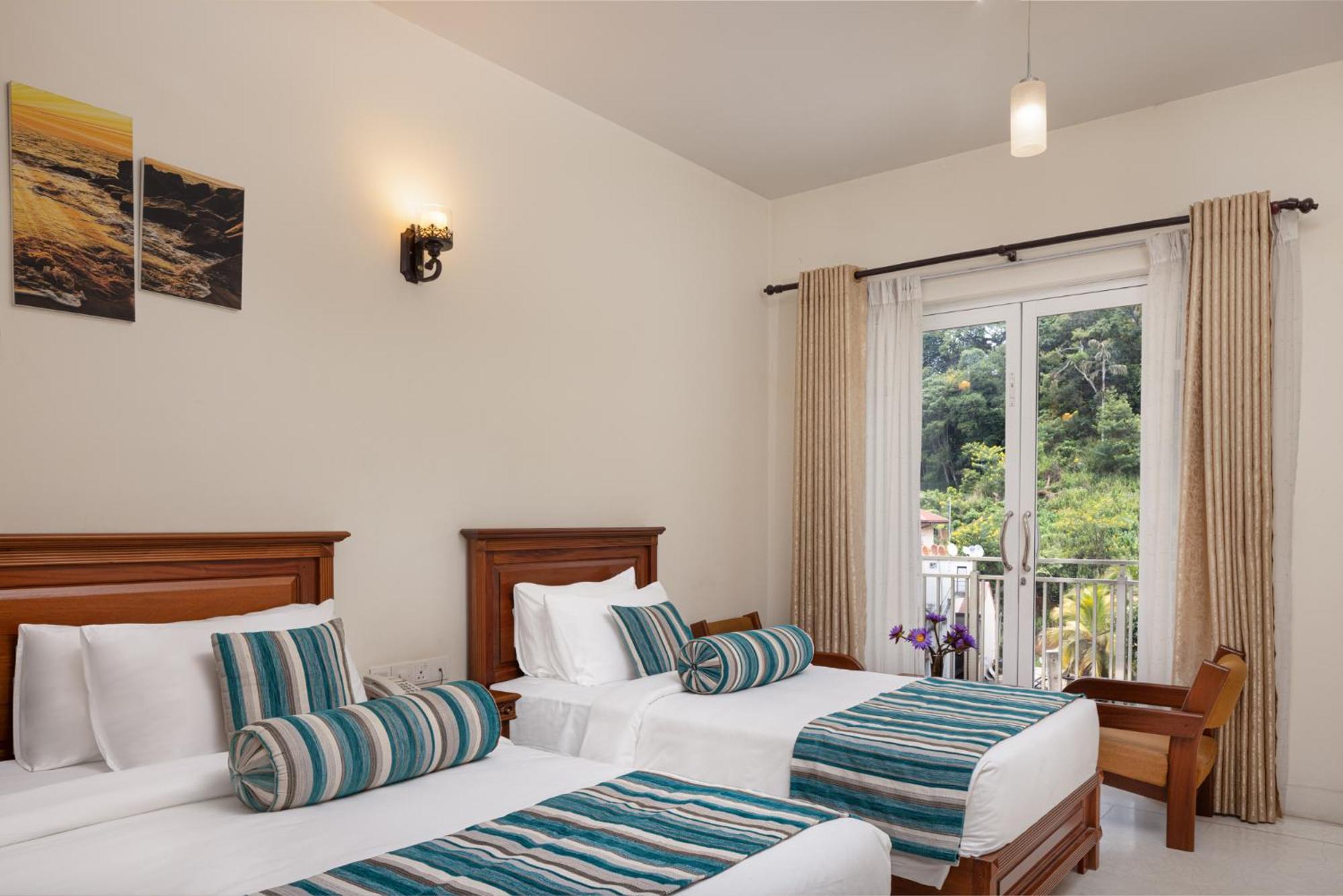 Hotel Cassendra Kandy Esterno foto